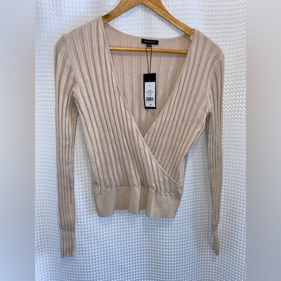 Women’s Dynamite ribbed stretchy long sleeves wrap knit sweater size medium‎ - Picture 4 of 12